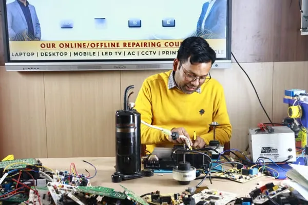 AC repair workshop demonstration
