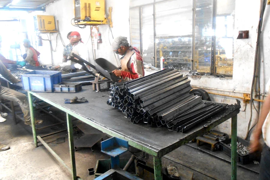 Mechanical workshop equipment